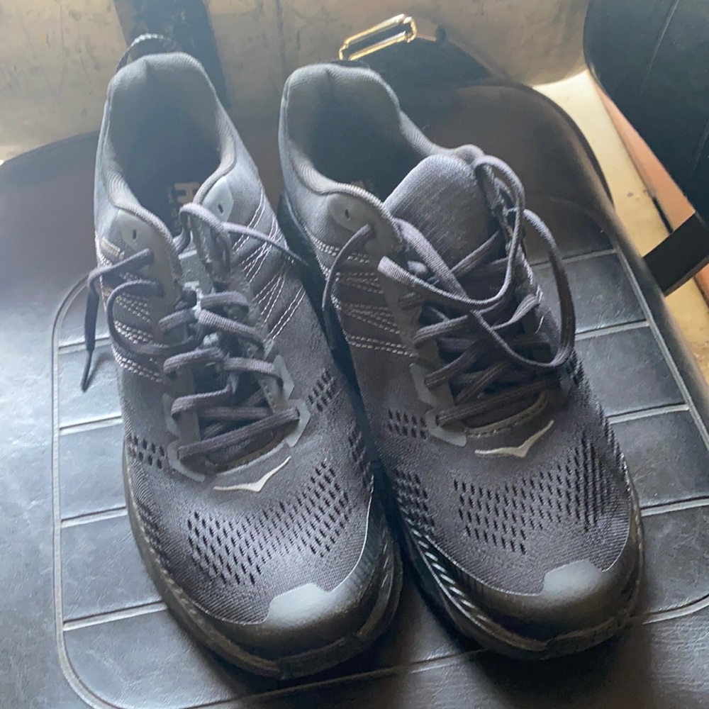 Running shoes